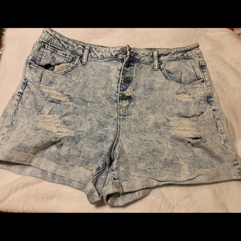 Time and Tru ripped jean shorts